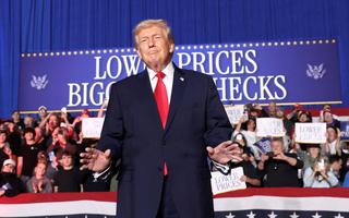 트럼프 얘기하다 싸운 부녀… 아버지가 쏜 총에 딸 사망