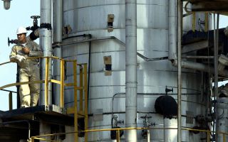 ‘싼값에 들여오던 베네수 원유’ 올스톱…중국 독립 정유사 십자포화