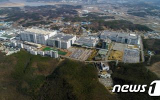 LG디스플레이 작년 영업익 5170억…4년 만에 연간 흑자 전환