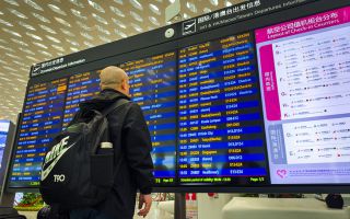 “일본은 질렸고, 베트남은 멀다”…2030이 금요일 밤 떠난 곳은?