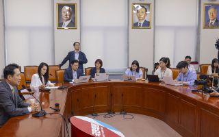 YS 차남 김현철 “수구 변질 국힘, 아버지 사진 내려라”