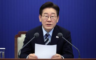 李 “밤새워서라도”…급박한 중동 상황에 靑 ‘총력 대응’ 체제