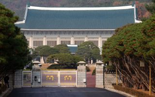 논란 커질라… 줄줄이 매도 나선 靑 참모진들 [공직자 재산공개]