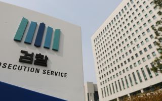 항소 포기 후폭풍… 野 “나라가 미쳐 돌아가” 鄭법무 탄핵 검토