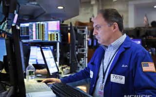 뉴욕 증시, 12월 PMI 발표에 혼조세 출발…다우 0.05%↓ 나스닥 0.3%↑