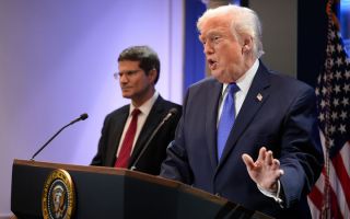 트럼프, 상호관세 취소 판결에 "122조로 전세계 10% 관세"(종합)