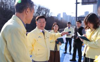 "D등급 충훈대교 옹벽 안전 철저" 광명시장, 현장 점검