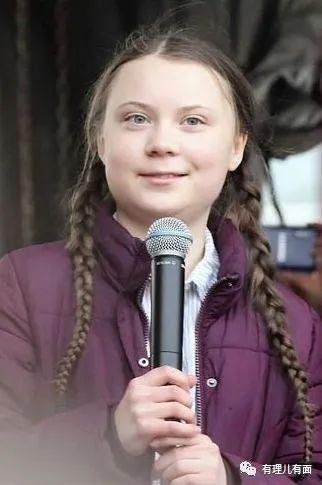 중국에서는 그레타 툰베리를 '환경공주'로 부르면서 비판하고 있다. 중국 SNS 상에는 툰베리가 살이 찐 것처럼 묘사된 사진들이 퍼지고 있다.[웨이보]