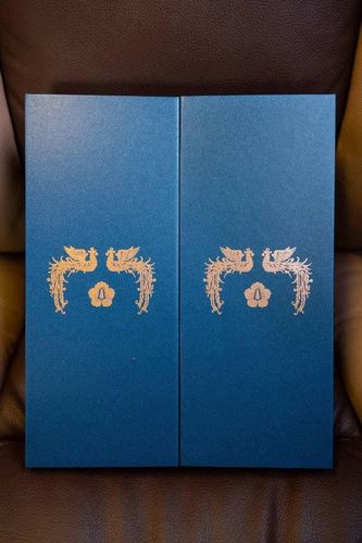 더불어민주당 이재명 대선후보가 26일 문재인 대통령과 면담한 뒤 페이스북에 공개한 선물 사진. [이재명 페이스북 캡쳐. 재판매 및 DB 금지]