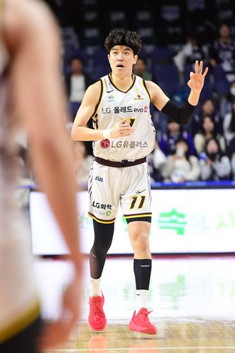 허일영의 3점 슛 세리머니[KBL 제공. 재판매 및 DB 금지]