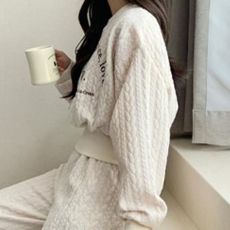 구름처럼 포근해~\n겨울 BEST 셋업