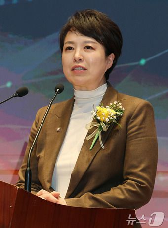 김은혜 국회 국토교통위원회 위원이 지난 3월 서울 여의도 한국거래소에서 열린 제11회 뉴스1 건설부동산포럼에서 축사를 하고 있다. 2025.3.19/뉴스1 ⓒ News1 박세연 기자