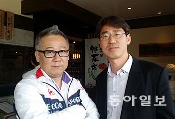 일본 최초로 유품정리 회사를 설립한 요시다 다이치 일본 ‘키퍼스’ 대표와 함께. 두 사람은 의형제를 맺은 사이다.   키퍼스코리아 제공