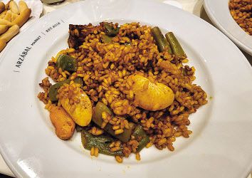 빠에야 계열의 해물볶음밥