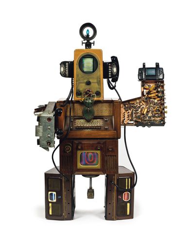 백남준, 해커 뉴비(Hacker Newbie), 68×108.5×155.5(높이)cm, 1994[서울옥션 제공. 재판매 및 DB 금지]