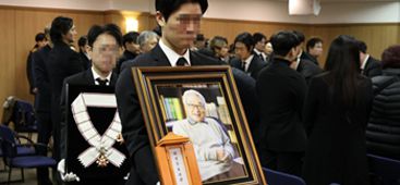 국민배우 이순재, 마지막 길<br>후배들 눈물 속 영면…