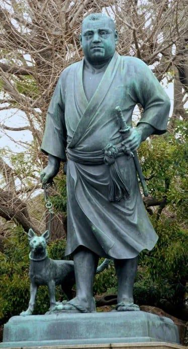 일본 도쿄 우에노공원에 서있는 사이고 다카모리 동상.