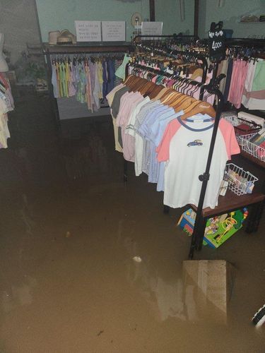 집중호우 당시 물이 가득 찬 점포[독자 제공. 재판매 및 DB 금지]