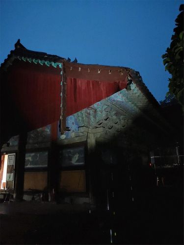 용마루에서 추녀마루를 잇는 부분인 내림마루가 파손된 대구 파계사 원통전(보물 제1850호) [문화재청 제공. 재판매 및 DB 금지]