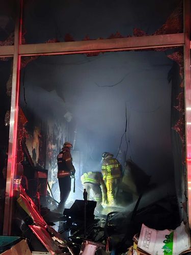 태백 상가 화재 현장[강원특별자치도소방본부 제공. 재판매 및 DB 금지]