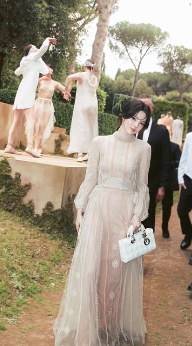 사진= 한소희 SNS