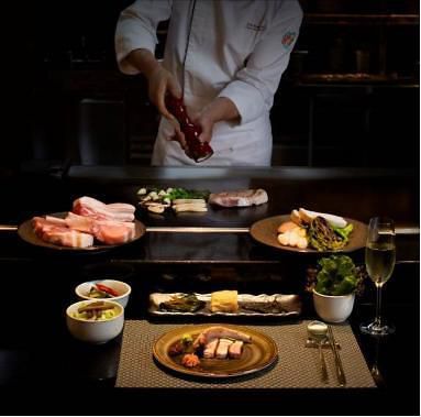 흑돼지 철판요리를 맛볼 수 있는 제주선 더블랙