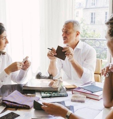 오리엔트 특급 열차 복원 디자인을 맡은 막심 당작 / 사진=accor