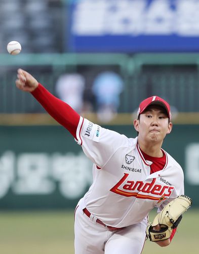 송영진의 투구[SSG 랜더스 제공. 재판매 및 DB 금지]