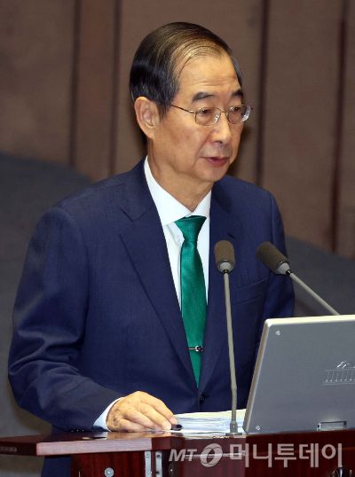 [서울=뉴시스] 조성봉 기자 = 한덕수 국무총리가 11일 오후 서울 여의도 국회에서 열린 제418회국회(정기회) 제6차 본회의 대정부질문(경제)에서 이언주 더불어민주당 의원의 질의에 답변하고 있다. 2024.09.11. suncho21@newsis.com /사진=조성봉