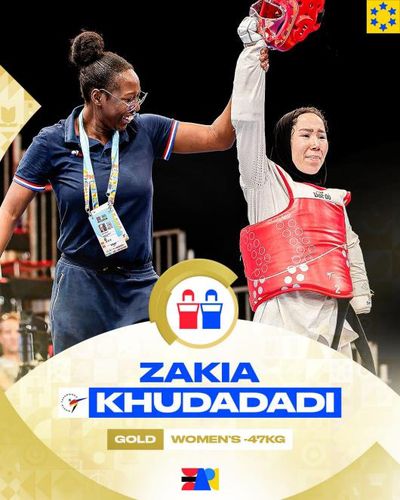 유럽 챔피언 오른 쿠다다디2020 도쿄 패럴림픽을 앞두고 아프가니스탄을 탈출해 감동을 안겼던 난민 장애인 태권도 선수 자키아 쿠다다디(오른쪽)가 14일(현지시간) 네덜란드 로테르담에서 열린 유러피언 파라 챔피언십 2023 태권도 여자 47㎏급 결승에서 우승한 뒤 기뻐하고 있다. [유러피언 파라 챔피언십 2023 소셜 미디어 캡처. 재배포 및 DB금지]