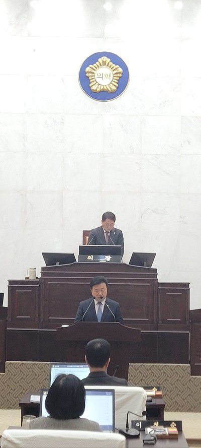 최재구 군수 시정연설 모습
