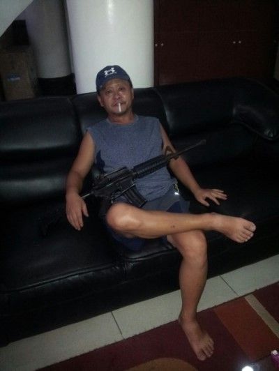 ▲필리핀 코피노맘을 돕는 WLK 사업비 충당을 위해 용병 사업에 뛰어든 당시의 구본창 대표ⓒX 갈무리