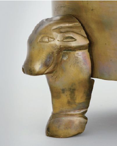 우정에 달린 소 모양 발[국립고궁박물관 제공. 재판매 및 DB 금지]