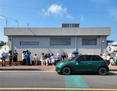 이상순 카페 대기줄 /인스타그램