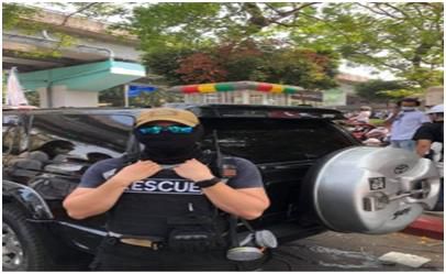 시위 현장에서 시위대 구호 자원봉사를 맡은 조 텟[조 텟씨 제공=연합뉴스. 재판매 및 DB 금지