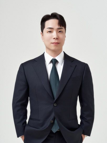 △현 세무회계 유한 대표세무사 △강서세무서 명예민원봉사실장 △강서세무서 모범납세자선정위원 △전 김포세무서 영세납세자위원 △국세청 국세행정혁신 자문위원 △상장기업 자문 △고액자산가 상속증여 전문