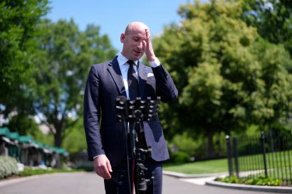 스티븐 밀러 백악관 부비서실장이 5월 30일(현지시간) 워싱턴 D.C. 백악관에서 트럼프 행정부가 하버드대학교의 외국인 유학생 등록을 막으려 했던 시도가 법원 판결로 제지된 것에 대해 비판하고 있다.(사진=게티이미지)