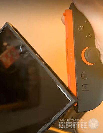 닌텐도 조이콘으로 즐기는 건 슈팅 니케