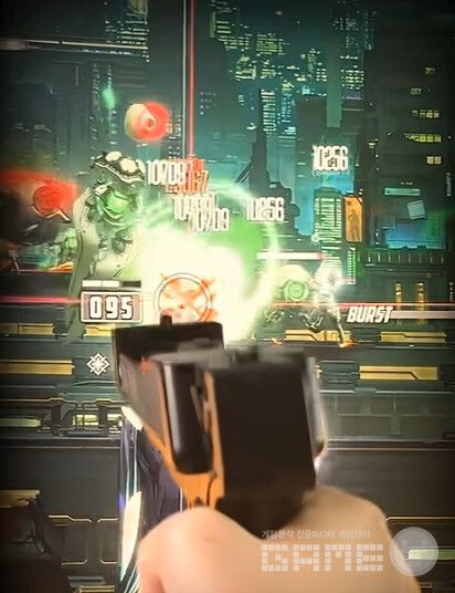 닌텐도 조이콘으로 즐기는 건 슈팅 니케