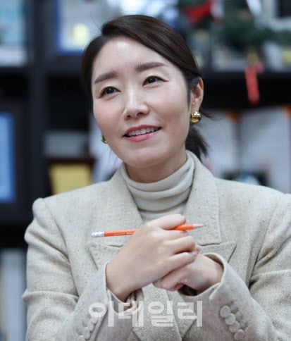 [이데일리 노진환 기자] 강선우 더불어민주당 의원이 29일 서울 여의도 국회 의원회관에서 이데일리와 인터뷰를 하고 있다.