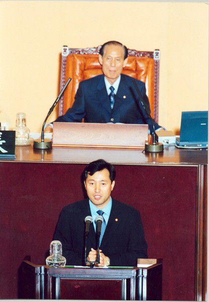 16대 국회의원으로 활동할 당시 대정부질문에 나선 오세훈 전 서울시장 <출처=오 전 시장 측>