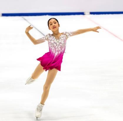 우아한 연기 펼치는 신지아피겨스케이팅 여자 싱글 유망주 신지아가  2일(한국시간) 폴란드 그다인스크에서 열린 국제빙상경기연맹(ISU) 피겨스케이팅 주니어 그랑프리 6차 대회 프리스케이팅에서 우아한 연기를 펼치고 있다. [ISU 소셜미디어 캡처. 재배포 및 DB금지]