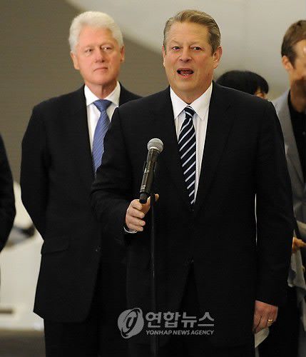 클린턴(좌)과 고어[EPA=연합뉴스 자료사진. 재판매 및 DB 금지]