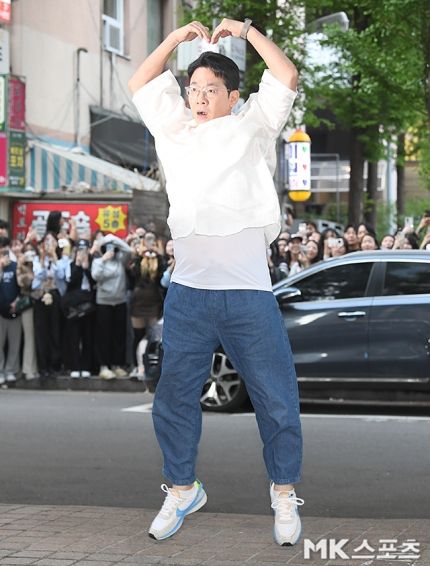 ‘눈물의 여왕’은 극 중 살인 누명을 벗고 진실을 찾아가는 백현우(김수현 분)와 그의 연인 홍해인(김지원 분), 그리고 그들을 둘러싼 인물들의 이야기를 담아내며 높은 시청률을 기록했다. / 사진 = 천정환 기자