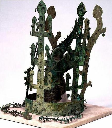 양산 부부총 유물 중 금동관 모습[윤영석 국회의원실 제공. 재판매 및 DB 금지]