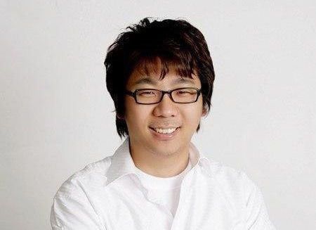 이정훈 전 빗썸 이사회 의장. 그가 지난해 9월 등기이사로 복귀한 후 빗썸은 수수료 폐지, 위믹스 재상장, IPO 추진 등을 잇따라 발표했다. /SNS 캡처