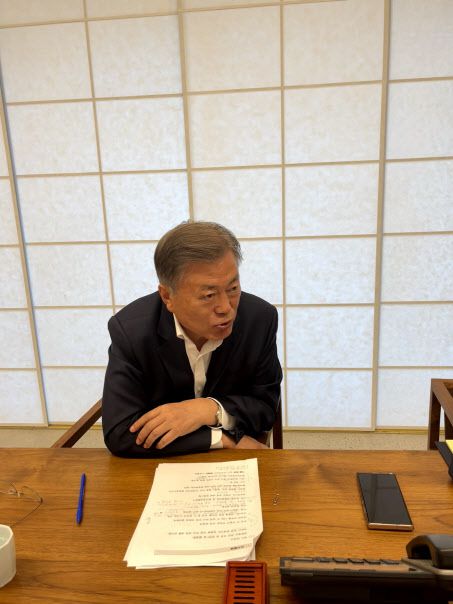 문재인 전 대통령이 한미정상회담 차 방한 중인 조 바이든 미국 대통령과 21일 오후 약 10분간 통화했다. (사진=연합뉴스)