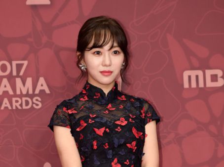 권민아, 악플 고통 얼마나 컸으면…극단 선택 전 스케줄 취소스타들의 팬미팅·팬사인회 현장