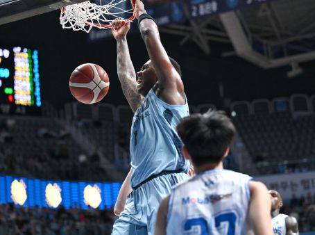 프로농구 소노, 새해 첫날 가스공사에 20점 차 뒤집기 '짜릿'KBL 한국 프로농구 리그