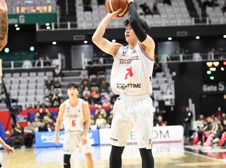 1Q부터 초전박살…정관장, 문가네 형제대결까지 더해 ‘완승’KBL 한국 프로농구 리그